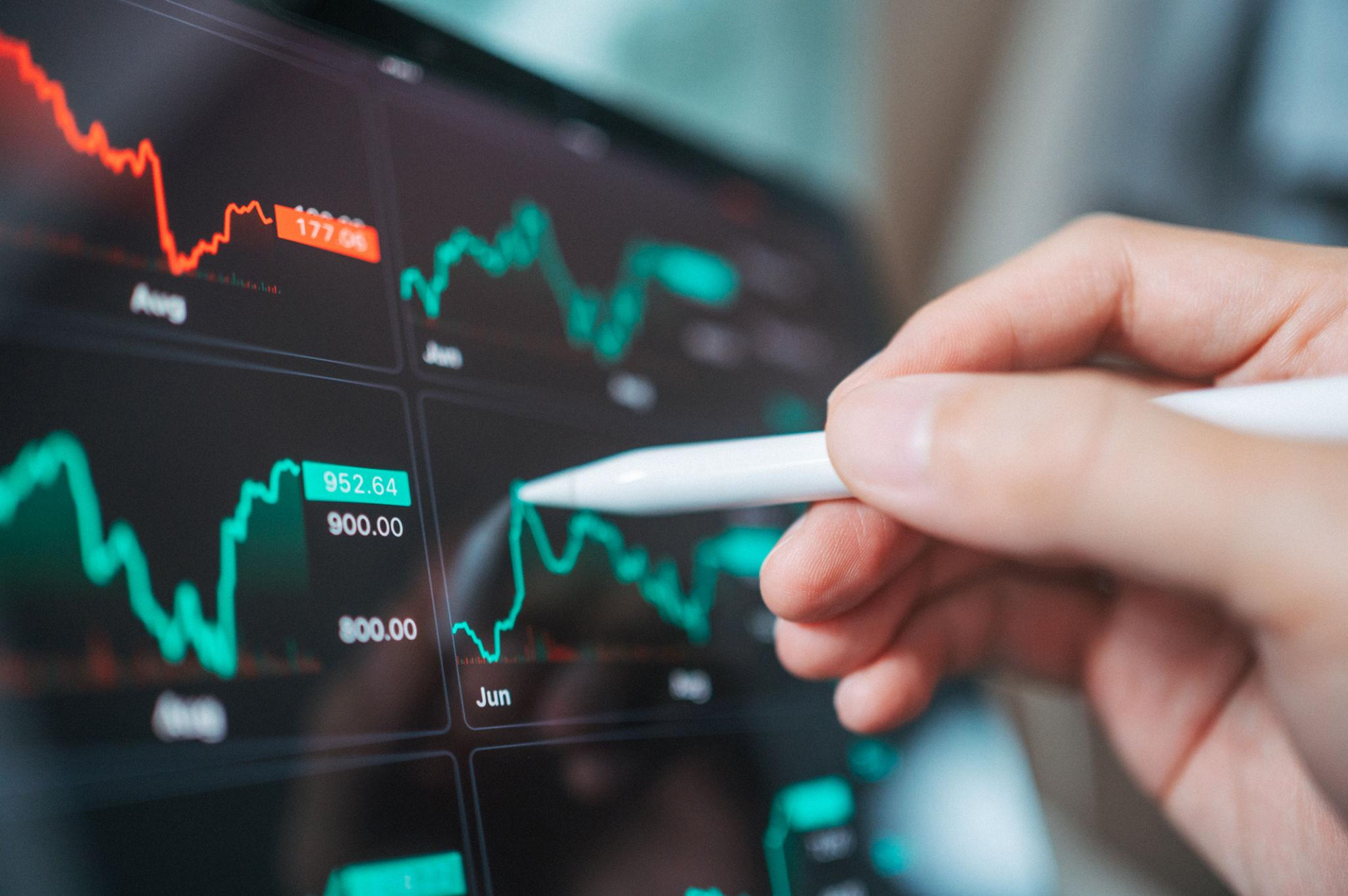 artificial intelligence trading predictive analytics and algorithmic trading dashboard with financial data visualization in How long to learn forex trading